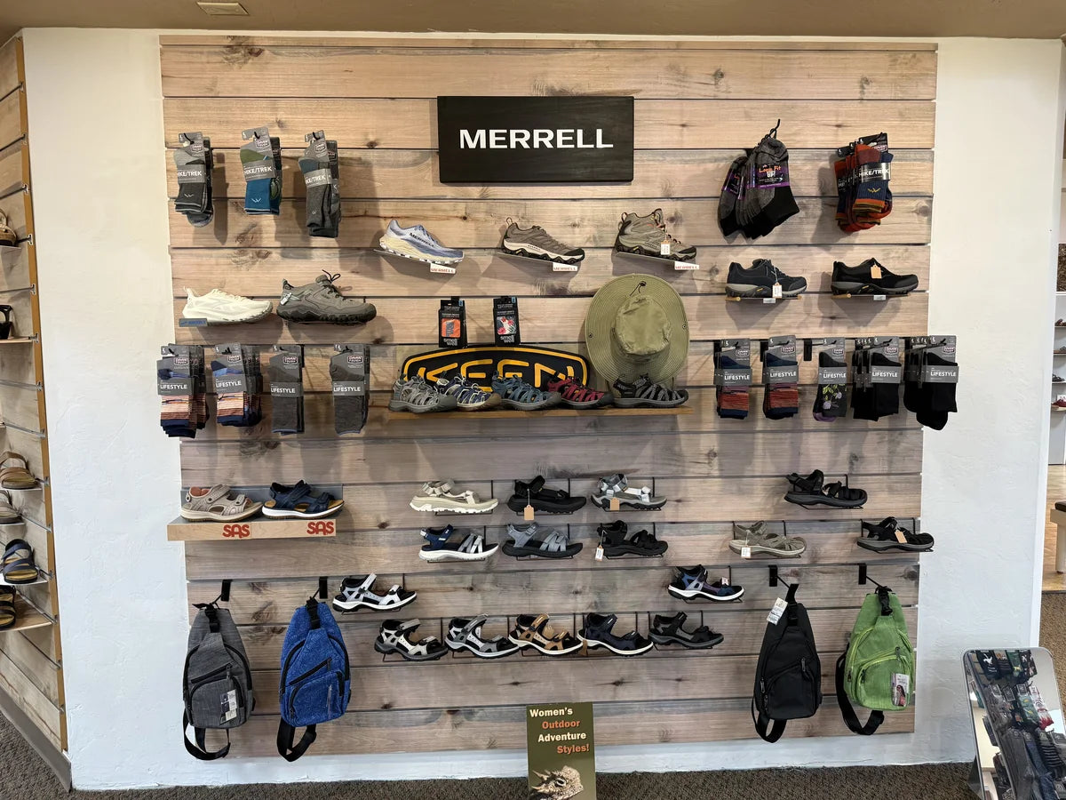 Inside Alan's Shoes Oracle — photo 4